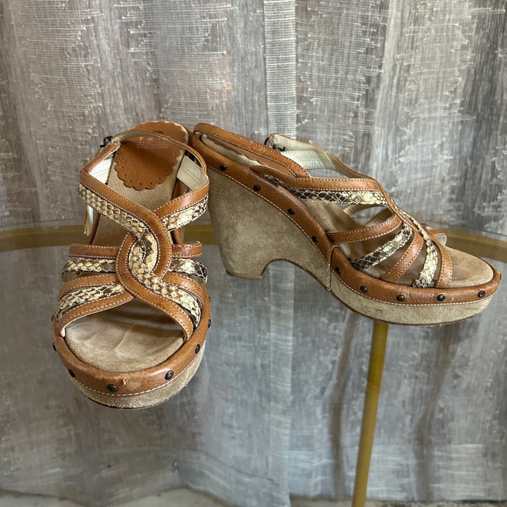 Rafe NY Vero Cucio Tan Embossed Snake Pattern Suede Wedges